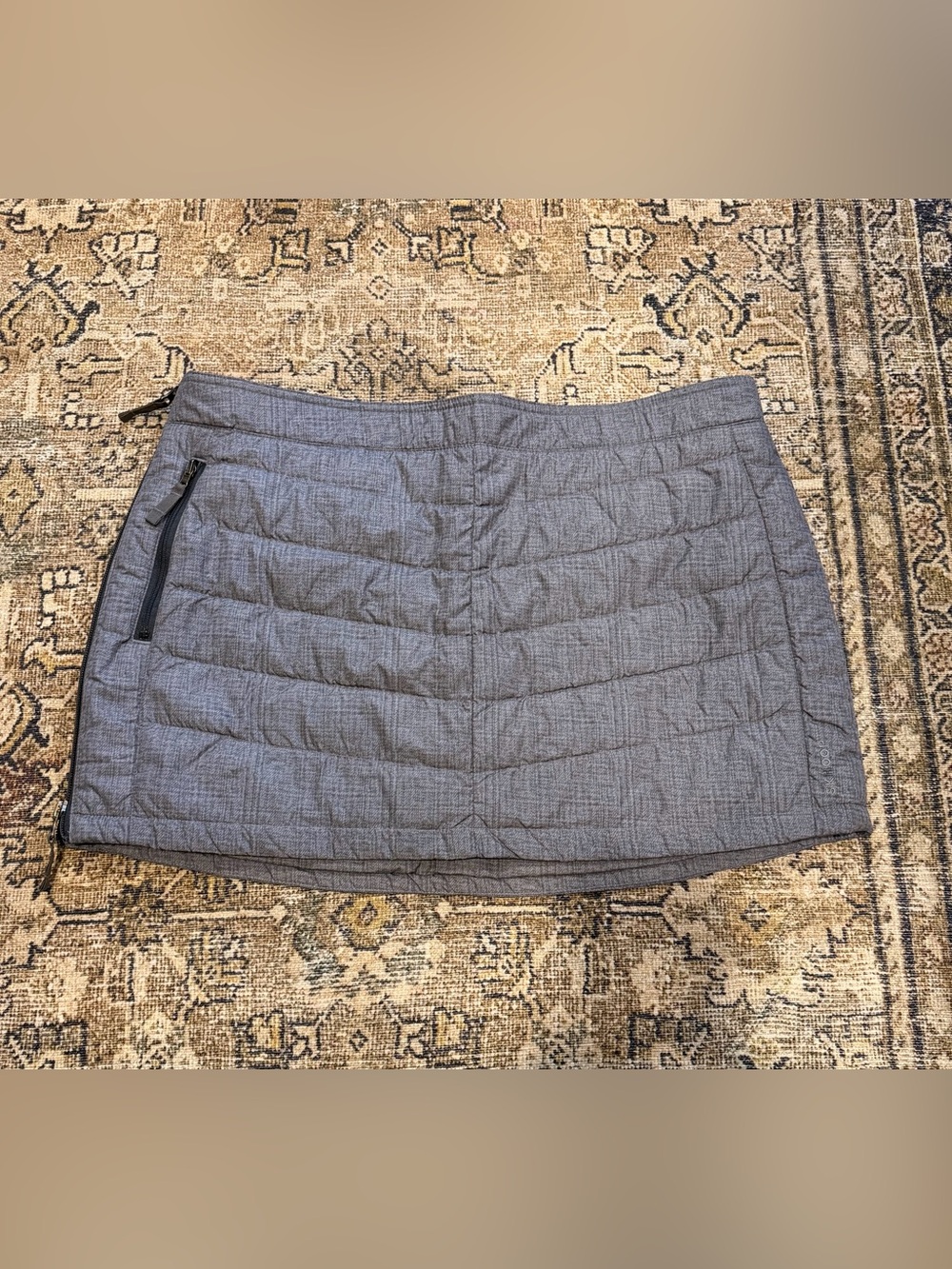 SKHOOP Quilted Gray Women's Skirt - Lightweight Winter Style